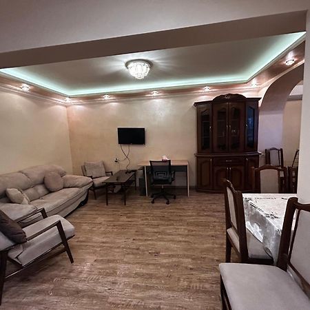 Apartment In Centre Evn 예레반 외부 사진